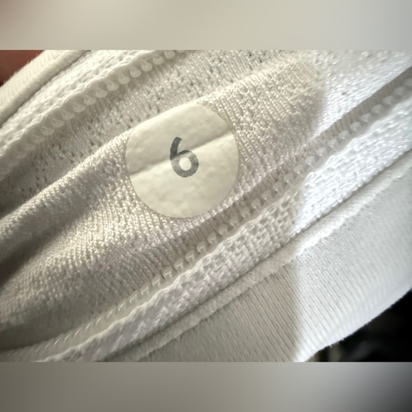 Lululemon Speed Up Shorts - Sparkle Heathered Grey - Picture 5 of 6